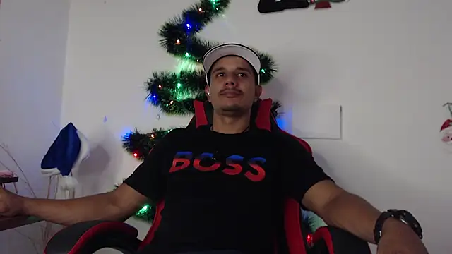 Snapshot of MrOlivers chatting on 12/17/25, 04:50 MrOlivers online show from 12/17/25, 04:50