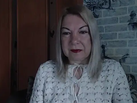 Lillia Ray online show from 04/23/26, 06:42