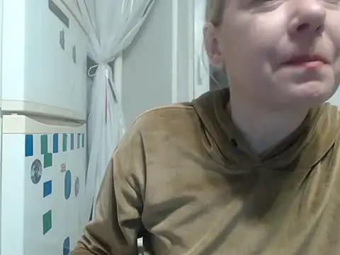 Lillia Ray online show from 11/10/25, 04:23