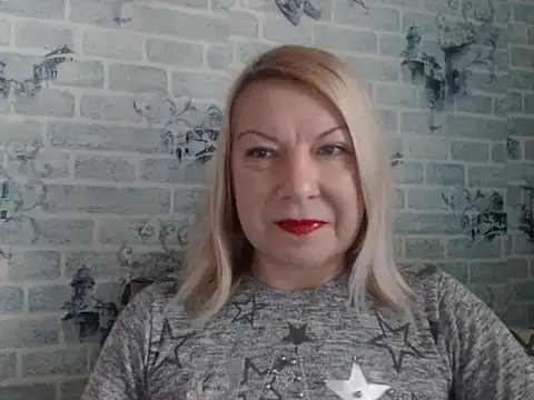 Lillia Ray online show from 11/22/25, 08:24