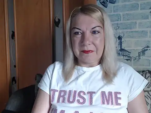Snapshot of Lillia_Ray chatting on 06/04/26, 05:56 Lillia Ray online show from 06/04/26, 05:56