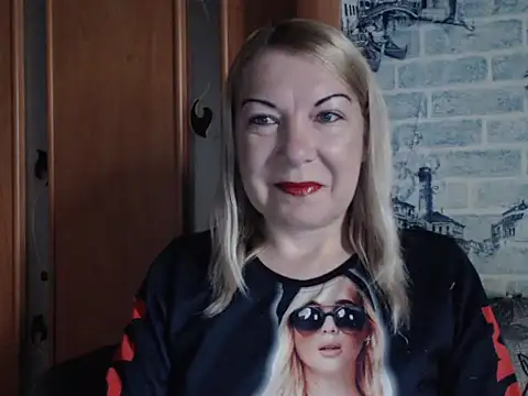 Lillia Ray online show from 05/13/26, 07:04