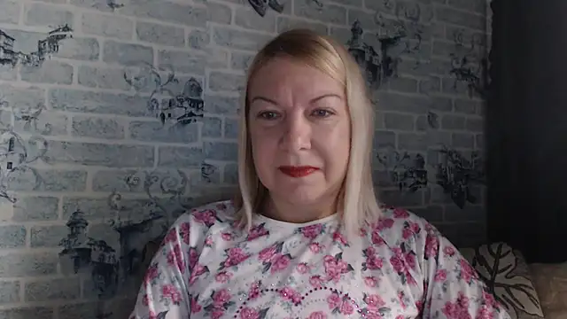 Lillia Ray online show from 10/24/25, 05:06