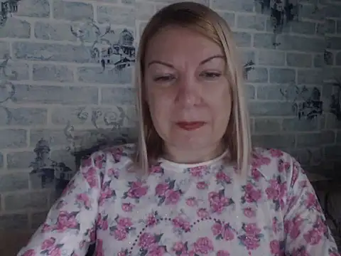 Lillia Ray online show from 11/27/25, 07:31