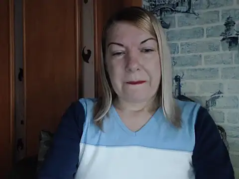 Lillia Ray online show from 03/22/26, 06:15