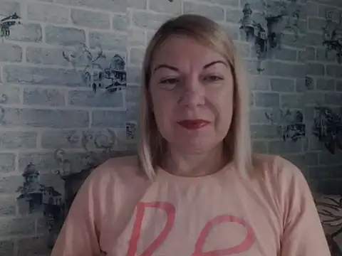 Lillia Ray online show from 12/03/25, 09:42