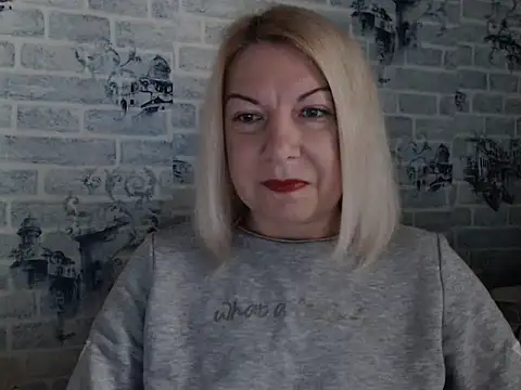 Lillia Ray online show from 10/13/25, 05:53