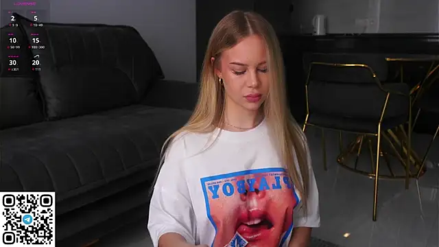 cassiemurr  online show from 05/18/26, 07:24