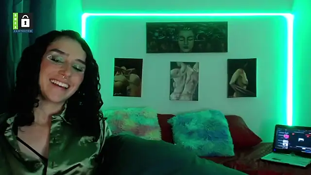 Snapshot of TwinFlamesX chatting on 03/17/25, 04:54 TwinFlamesX online show from 03/17/25, 04:54