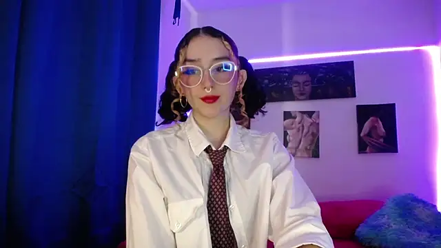 Snapshot of TwinFlamesX chatting on 10/25/25, 05:13 TwinFlamesX online show from 10/25/25, 05:13