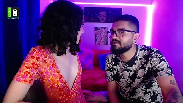 Snapshot of TwinFlamesX chatting on 03/14/25, 01:05 TwinFlamesX online show from 03/14/25, 01:05