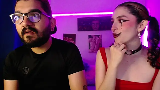 Snapshot of TwinFlamesX chatting on 09/18/25, 03:59 TwinFlamesX online show from 09/18/25, 03:59