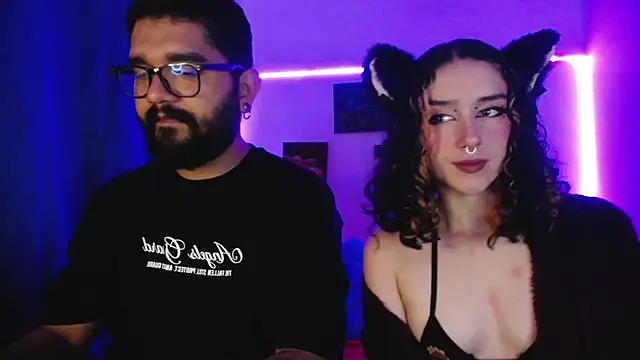 Snapshot of TwinFlamesX chatting on 10/27/25, 02:51 TwinFlamesX online show from 10/27/25, 02:51