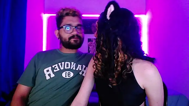 Snapshot of TwinFlamesX chatting on 09/16/25, 04:35 TwinFlamesX online show from 09/16/25, 04:35