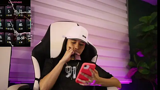 Danaa Rouse online show from 11/13/25, 01:20