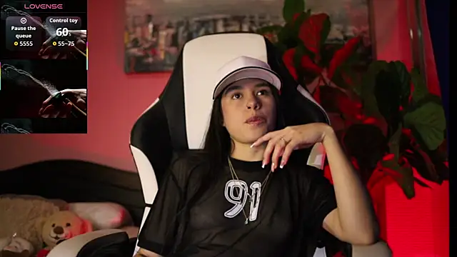 Danaa Rouse online show from 11/29/25, 09:48