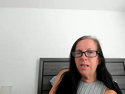 peachgoddess online show from 09/13/25, 02:50