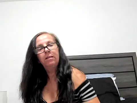 peachgoddess online show from 09/15/25, 02:34