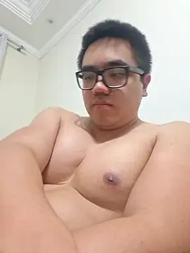 awesometeacher33 online show from 05/06/26, 04:44