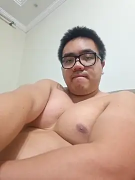 awesometeacher33 online show from 05/15/26, 04:05