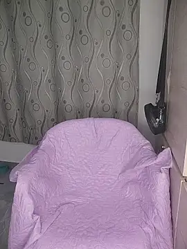 Miss-Dannie online show from 11/27/25, 09:48