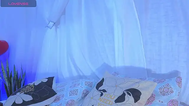 DianaGom online show from 04/06/26, 11:22