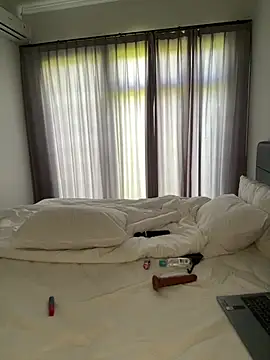 DarkVelvet online show from 04/11/26, 06:54