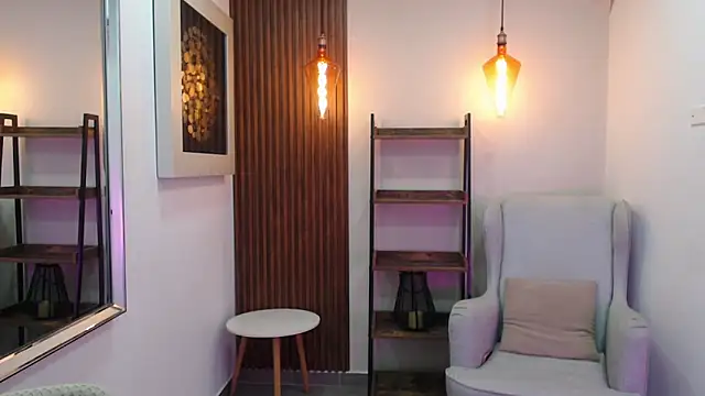 Snapshot of Coral_Lise chatting on 11/13/25, 11:03 Coral Lise online show from 11/13/25, 11:03