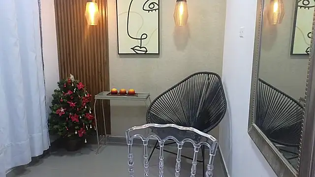 Snapshot of Coral_Lise chatting on 12/05/25, 11:20 Coral Lise online show from 12/05/25, 11:20