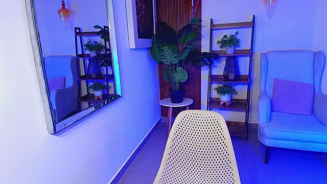 Snapshot of Coral_Lise chatting on 10/08/25, 11:23 Coral Lise online show from 10/08/25, 11:23