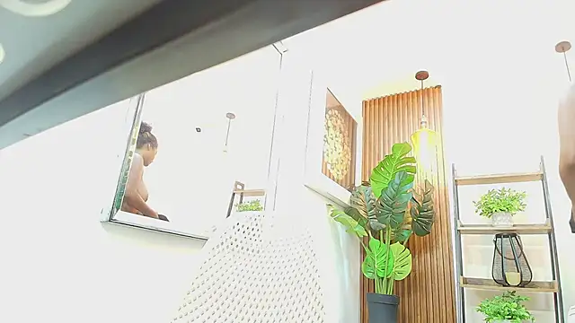 Snapshot of Coral_Lise chatting on 09/23/25, 11:06 Coral Lise online show from 09/23/25, 11:06