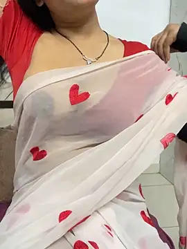 Snapshot of jhanvi_boo chatting on 06/21/26, 10:10 jhanvi boo online show from 06/21/26, 10:10