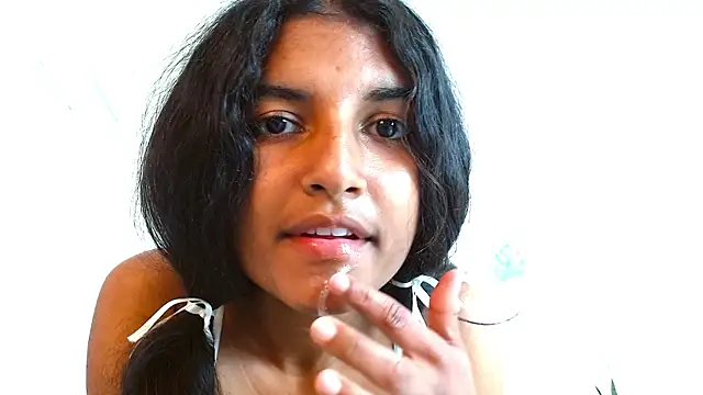 YuliethPetite online show from 03/21/25, 05:02