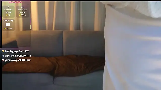 YuliethPetite online show from 01/07/26, 11:15