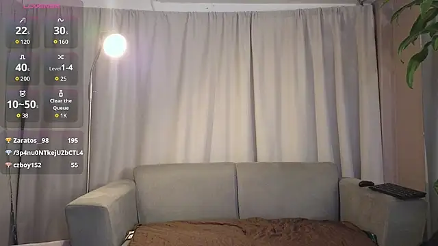 YuliethPetite online show from 12/21/25, 11:34