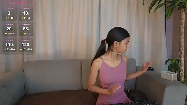 YuliethPetite online show from 01/11/26, 11:39