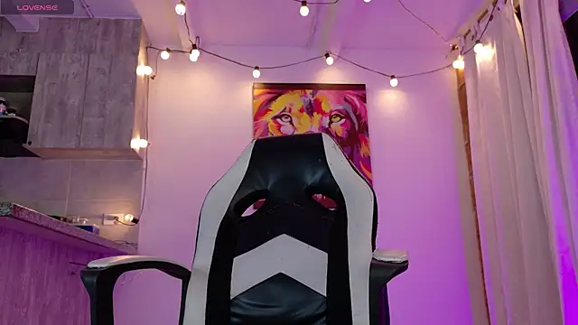 Ryannblue07 online show from 11/28/25, 11:16