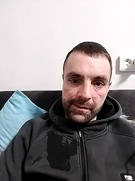 Snapshot of MaksDzubaV chatting on 04/02/26, 05:30 MaksDzubaV online show from 04/02/26, 05:30