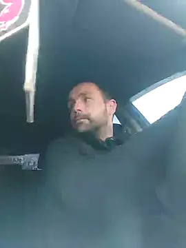 Snapshot of MaksDzubaV chatting on 03/22/25, 05:39 MaksDzubaV online show from 03/22/25, 05:39