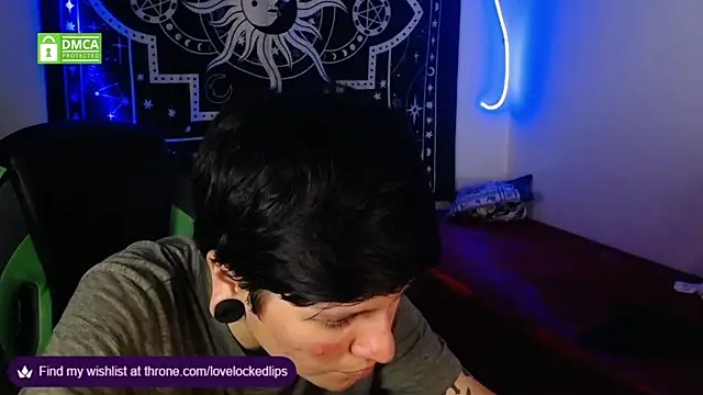 lovelockedlips online show from 09/14/25, 04:24