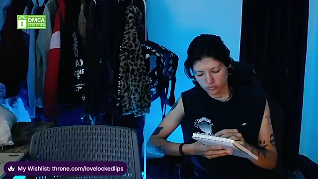 lovelockedlips online show from 05/26/26, 03:59