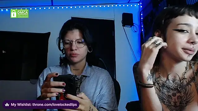 Snapshot of lovelockedlips chatting on 07/12/26, 07:26 lovelockedlips online show from 07/12/26, 07:26