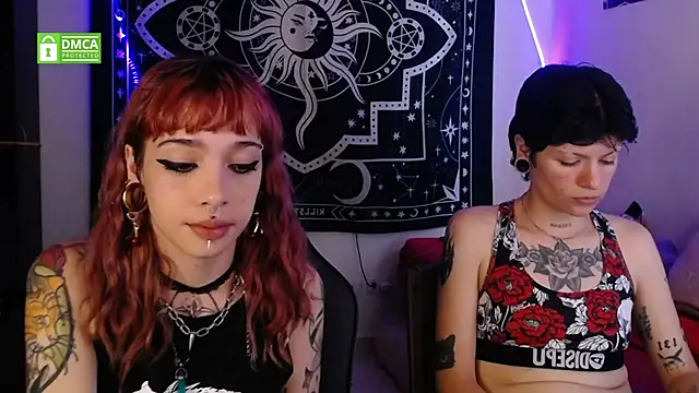 lovelockedlips online show from 10/05/25, 08:43