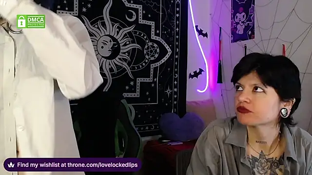 lovelockedlips online show from 11/21/25, 01:15