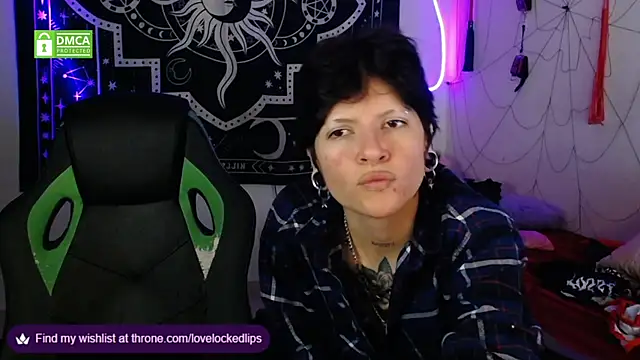 lovelockedlips online show from 10/18/25, 02:46