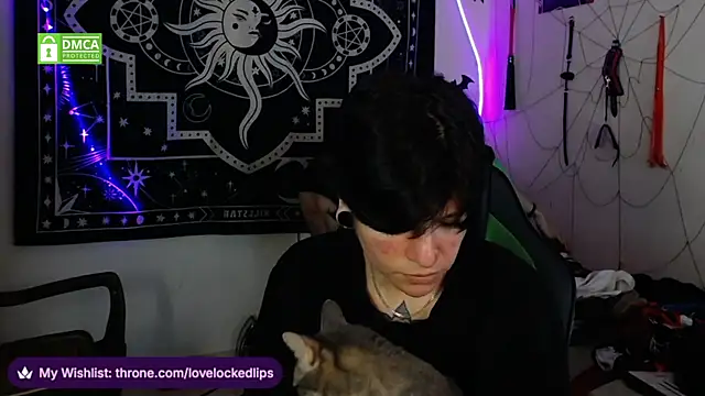 lovelockedlips online show from 11/29/25, 12:33