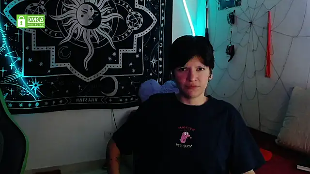 lovelockedlips online show from 10/21/25, 06:07