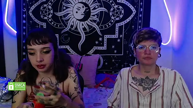 lovelockedlips online show from 03/22/25, 01:32