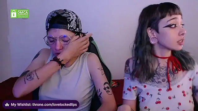 lovelockedlips online show from 04/19/26, 05:47