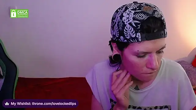 lovelockedlips online show from 04/10/26, 08:38